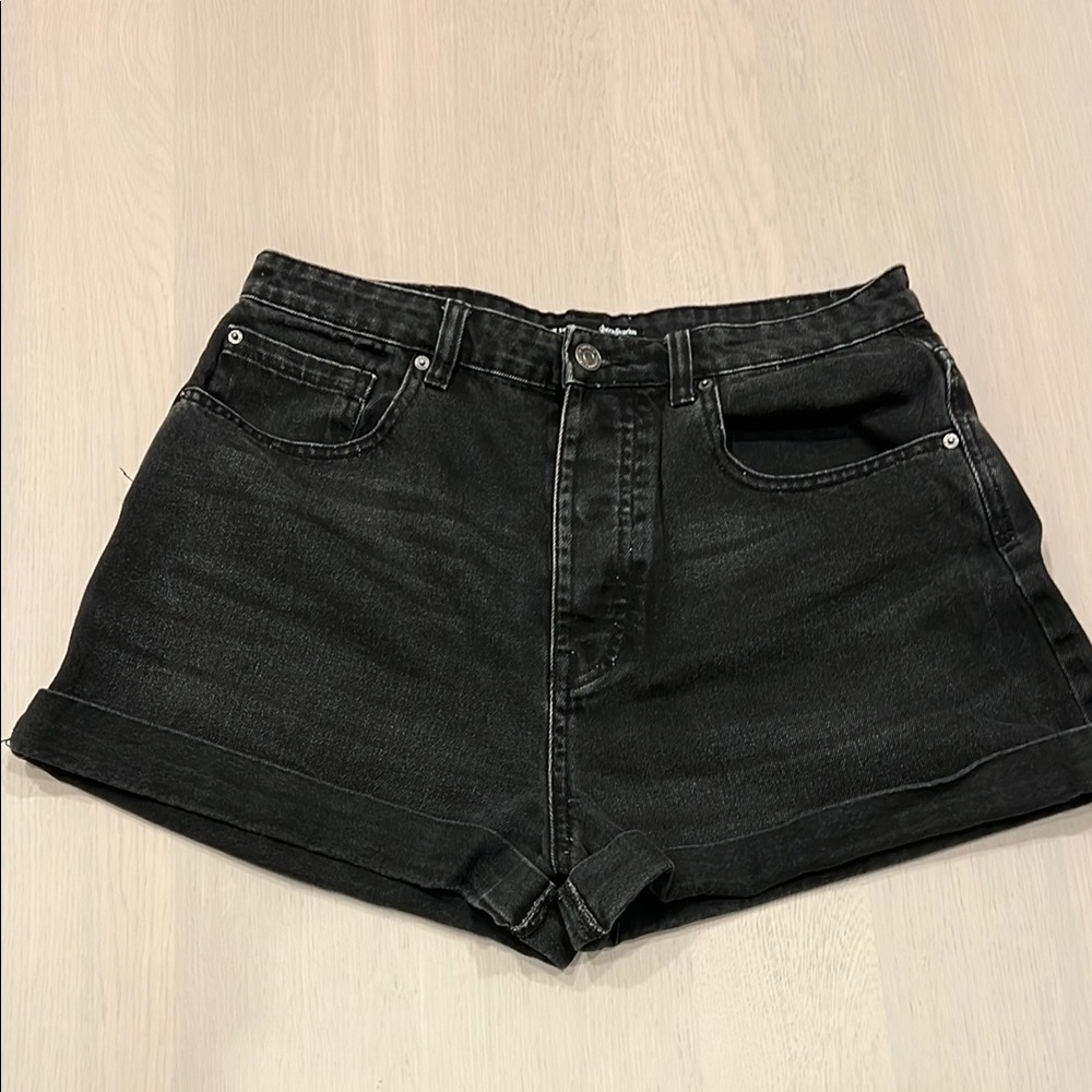 Stradivarius Black Jean Shorts High-Waisted Cuffed